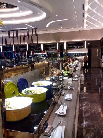 THE 10 BEST Restaurants Near Parkmall .